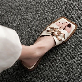 Rece papuci Femei 2024 vara Noi Extern Purtarea coreeană versiunea cap Pătrat talpă moale fund Plat-Un cuvânt drag pantofi